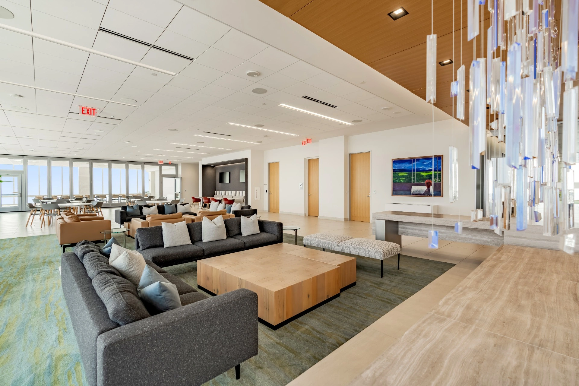 Tenant exclusive lounge in U.S Bank Center building